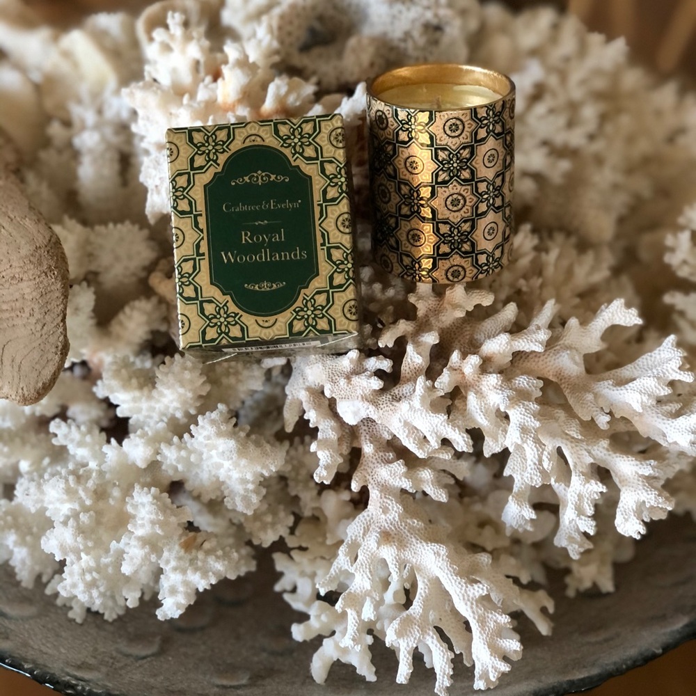 Crabtree & Evelyn Royal Woodland votive candles